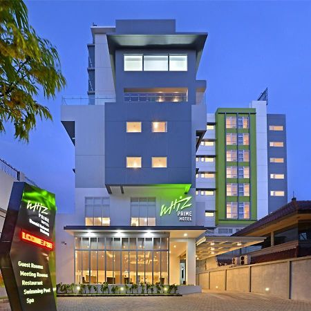 위즈 프라임 호텔 바스키 라마트 말랑 외부 사진